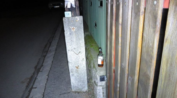 Maguk mögött hagyták a whiskey-s üveget a szentendrei graffitisek