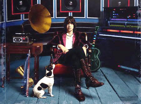 Julian Casablancas rzuca rocka dla gładkiego popu