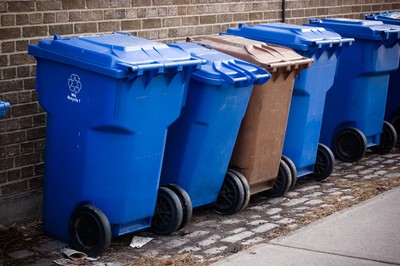 Ustawa śmieciowa: wojna podjazdowa gmin o spółki