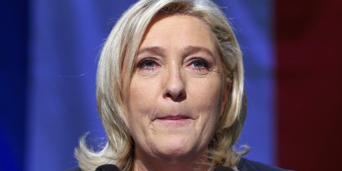 Marine Le Pen – eurodeputowana i kandydatka w tegorocznych wyborach prezydenckich we Francji straciła decyzją Parlamentu Europejskiego przysługujący jej immunitet. 