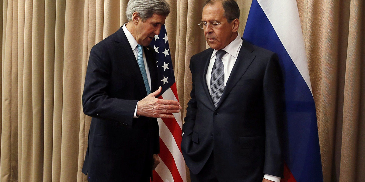 John Kerry i Sergiej Ławrow