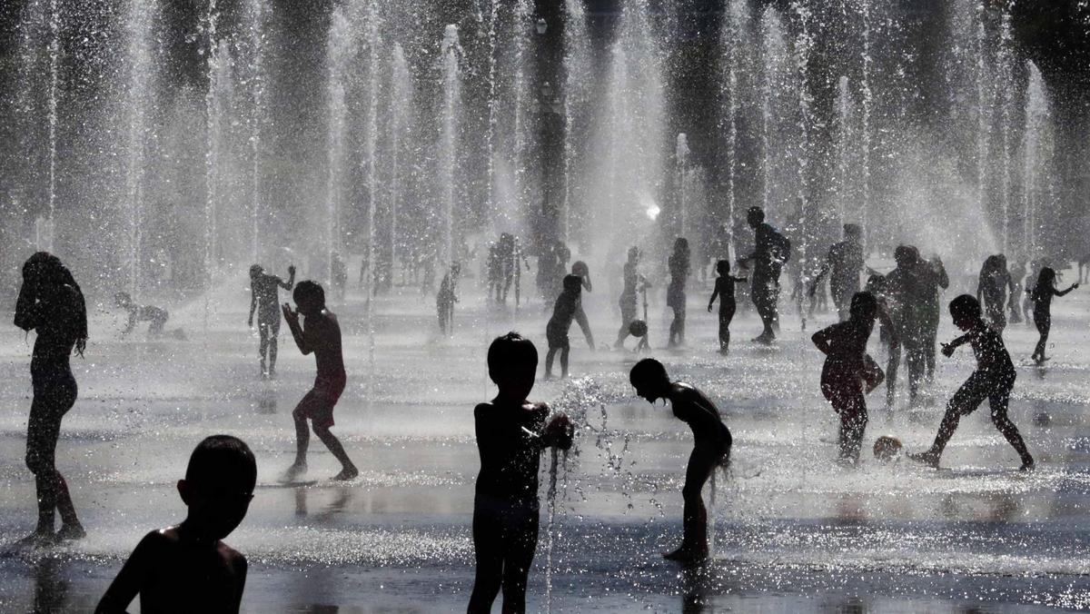 Nicea Francja dzieci upał słońce lato fotografia zdjęcia