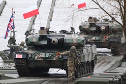 zamiast 800 plus polacy zapłacą podatek wojenny? pomysł na tykającą bombę w budżecie państwa zaskakuje