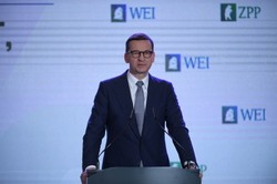 Morawiecki nie pojedzie do Budapesztu, bo będzie tam premier Czech?