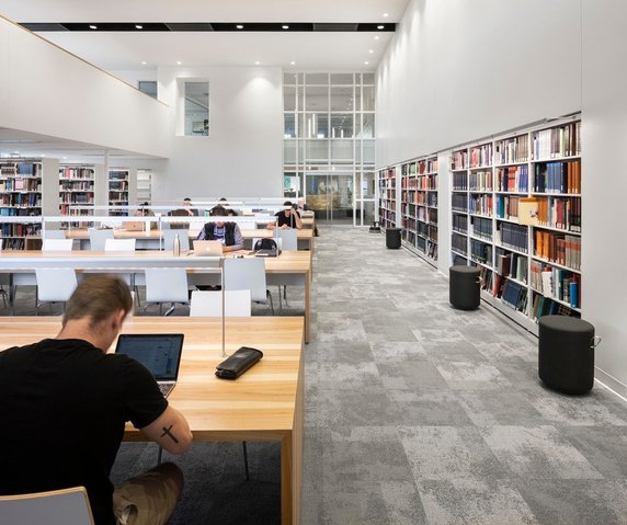 Bishop’s University Library , fot.: Stéphane Groleau 