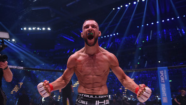 KSW 46: Mateusz Gamrot napisał historię! Pokonał Koike Erbsta i jako pierwszy zdobył pasy dwóch dywizji