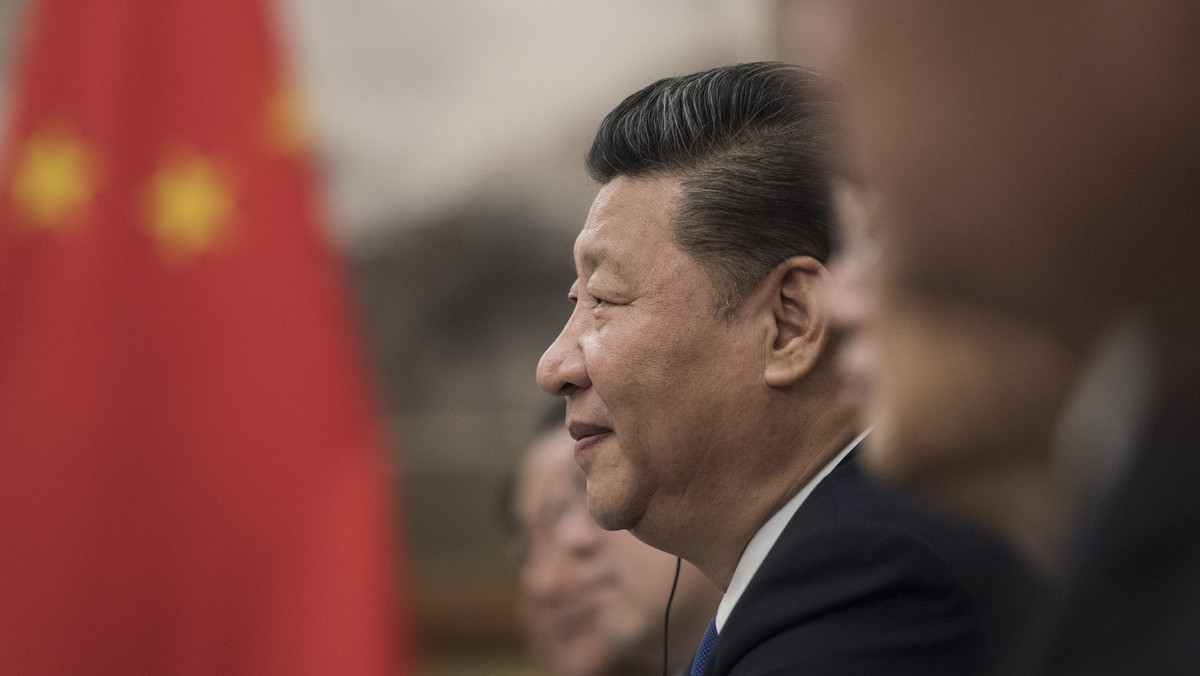 Im głębszy kryzys Zachodu, tym bardziej wiarygodny staje się Pekin. Xi Jinping umacnia swoją pozycję potężnego szefa państwa.