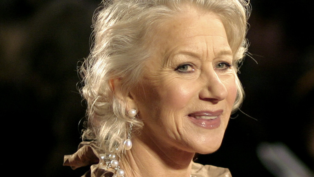 Helen Mirren przyznała się, że "uwielbiała" kokainę. Zrobiła to w wywiadzie udzielonym dziennikarzowi magazynu GQ, Piersowi Morganowi. Aktorka, nagrodzona w zeszłym roku Oscarem za rolę królowej brytyjskiej Elżbiety II wyjawiła, że brała ten uzależniający narkotyk aż do początków lat 80., a dobiegała już wówczas czterdziestki.