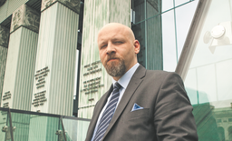 Piotr „VaGla” Waglowski: W obronie demokracji występują dziś także ci, którzy ją naruszali