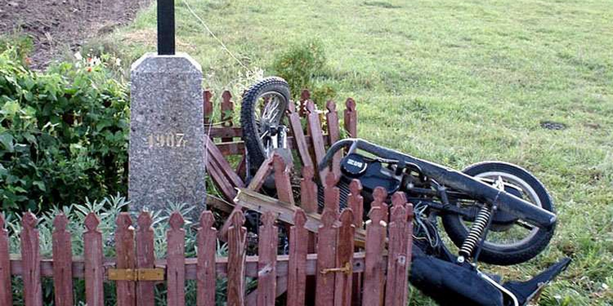 Młody człowiek zginął na motorze