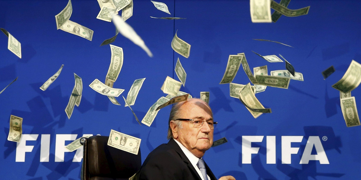 FIFA ujawni ile zarabiał Sepp Blatter