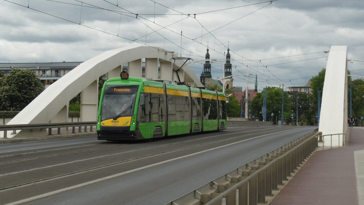 Przetarg na dostawę 50 tramwajów, w tym 30 wagonów dwukierunkowych ogłosiła spółka MPK Poznań. Miejski przewoźnik zapowada, że nowe, niskopodłogowe tramwaje zastąpią starszy, wysokopodłogowy tabor.