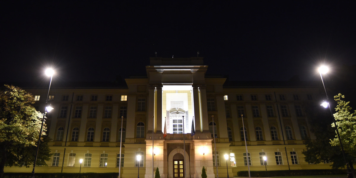 Iluminacja budynków rządowych.