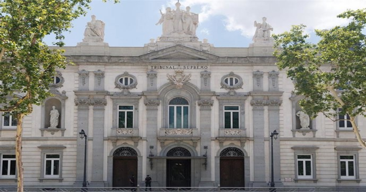 Tribunal Supremo prohíbe cámaras en mirillas sin seguridad