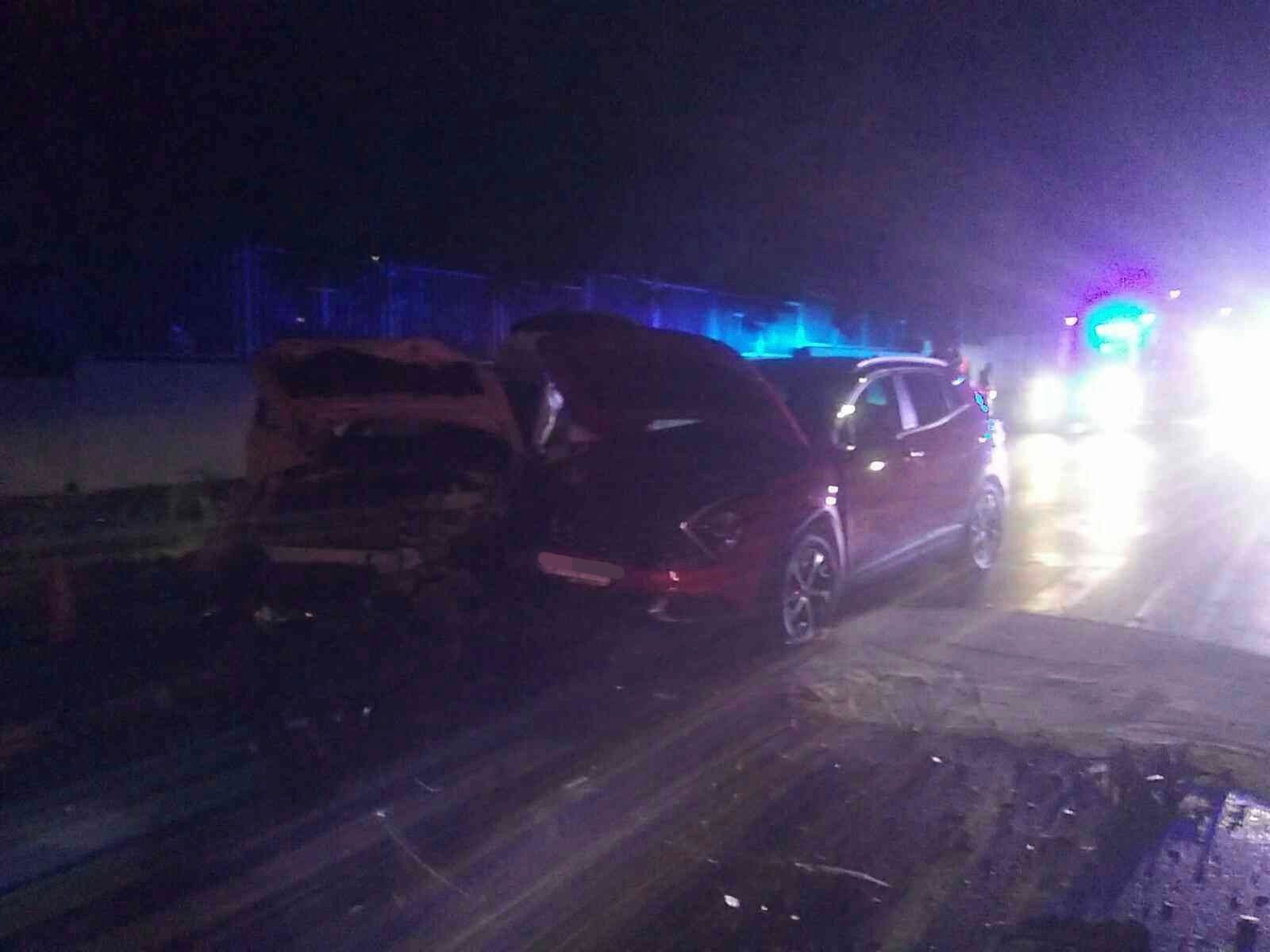 V Žiline sa pri dopravnej nehode zranili traja ľudia. 