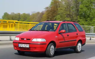 Fiat Palio Weekend - auto z bardzo pojemnym bagażnikiem. Używana ciekawostka