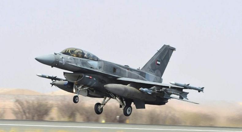 A Saudi-led Arab coalition air strike tried to target rebels on the southern outskirts of the Red Sea port of Khoukha