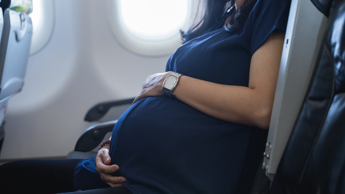 Putnica rodila bebu na letu Jamajka-Njujork, pilot predložio ime deteta