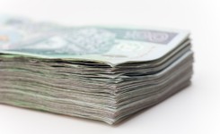 Fiskus dzieli VAT. Z automatu, bez pytania, byle poprawić wpływy