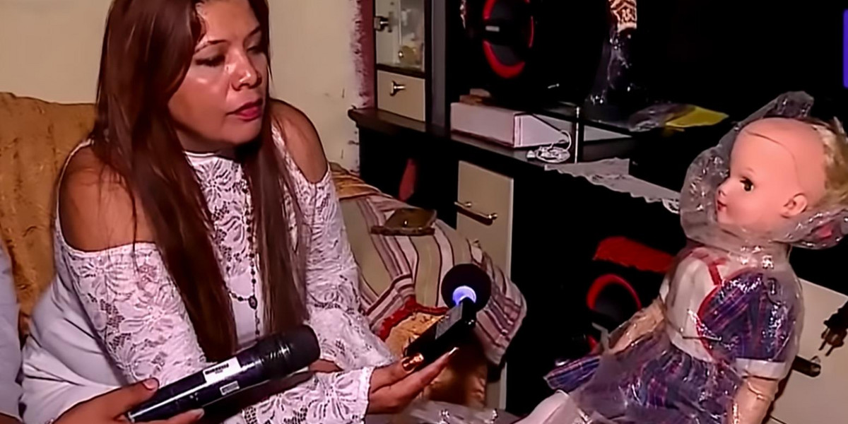 Peruwianka twierdzi, że jej lalka jest nawiedzona i pobiła jej partnera