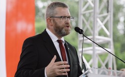 Grzegorz Cessak składa zawiadomienie do prokuratury na Grzegorza Brauna