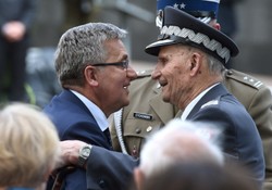 Gen. Ścibor-Rylski do Komorowskiego: Dajemy prezydentowi urlop na pięć lat