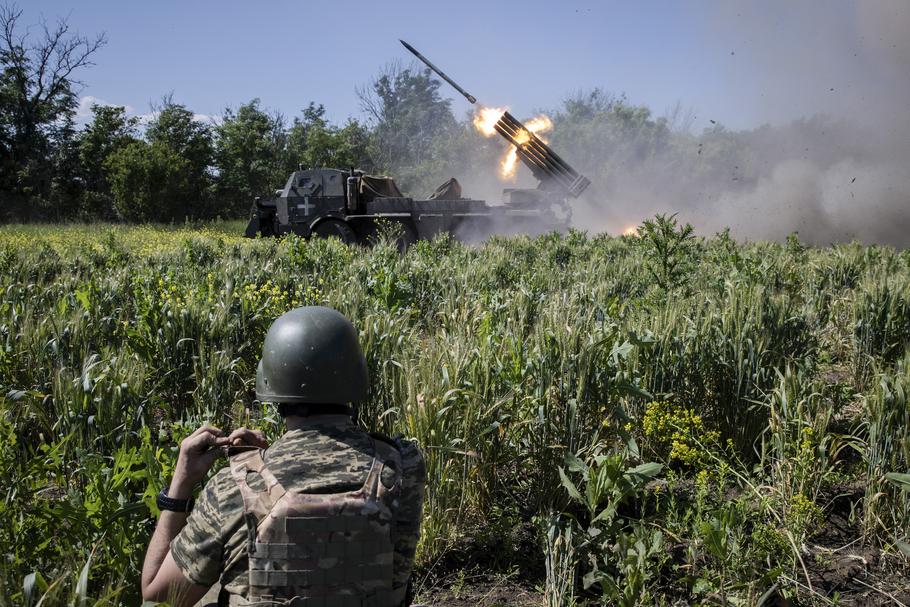 Wyrzutnia rakiet RM-70. W ten sprzęt wyposażona jest jedna z najlepszych ukraińskich brygad trzymanych jeszcze w odwodzie, 61. Brygada „Stepowa”