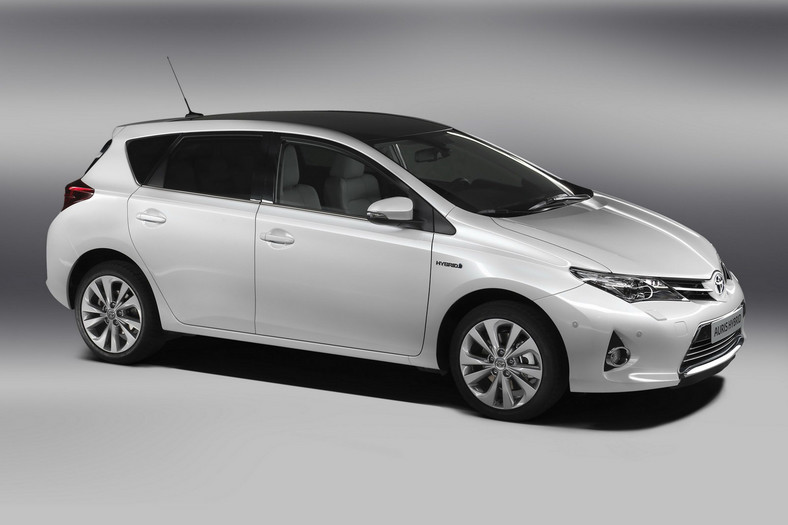 Nowa hybrydowa Toyota Auris na Paris Moto Show