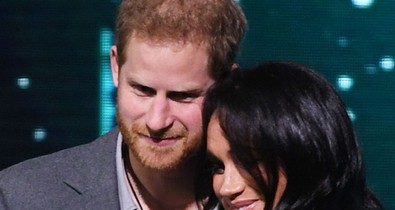 Meghan Markle és Harry herceg meglepetésbeszédet tartott ma a legnagyobb sztároknak