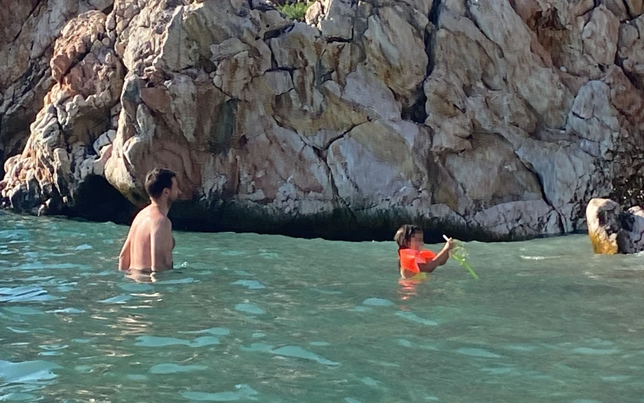 Jakov Milatović ovako uživa sa porodicom na moru