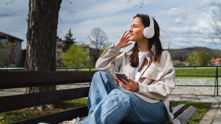 fejhallgató, káros anyag, műanyag