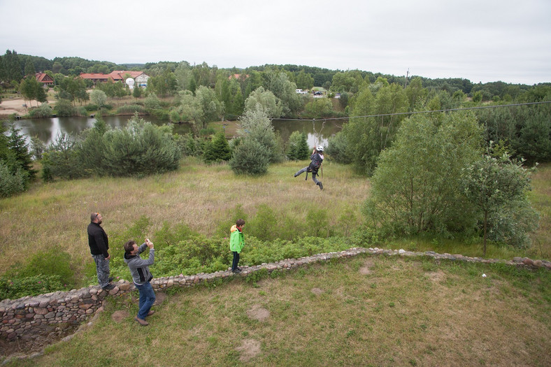 Auto Świat 4x4 Family Adventure w 2014 r