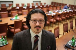 Prof. Engels: UE stoi na krawędzi katastrofy