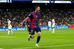 Robert Lewandowski piłkarzem października hiszpańskiej LaLiga