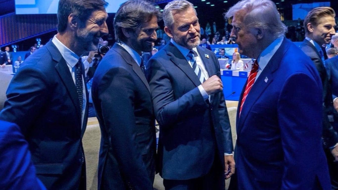 Slovenský prezident Pellegrini spolu s americkým prezidentom Trumpom.