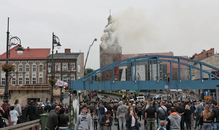 Co dalej z katedrą? Pożar strawił wiele