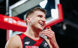 Jakub Schenk zmaga się z ciężką chorobą. "Od bohatera do człowieka przykutego do łóżka"