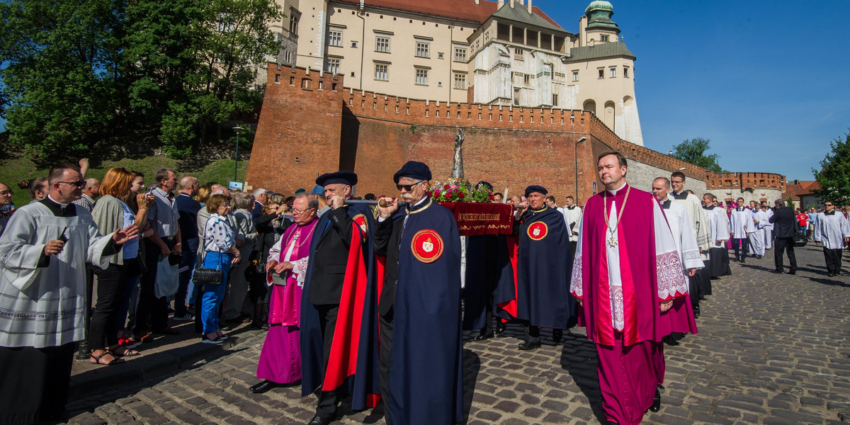 Uroczysta procesja na Skałkę