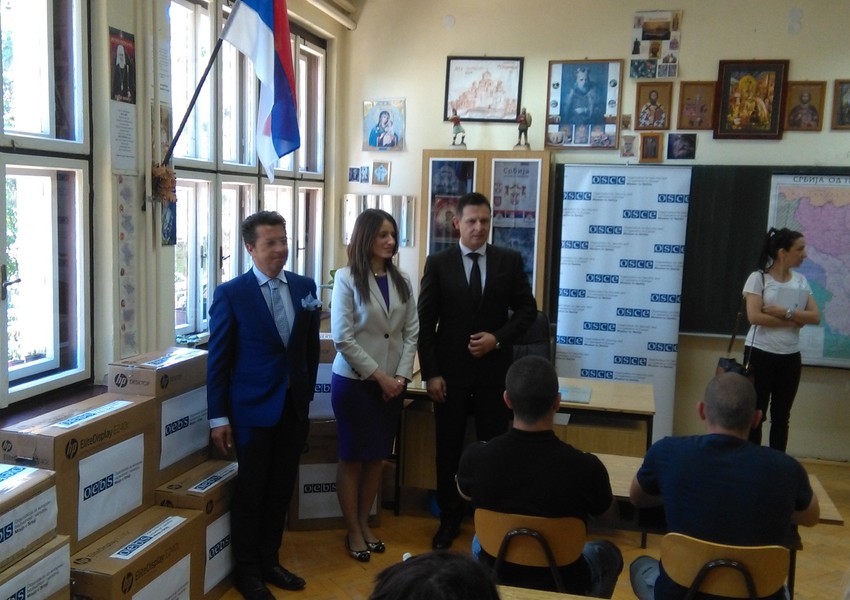 Misija OEBS  je donirala računarsku opremu vrednu 6.500 evra 