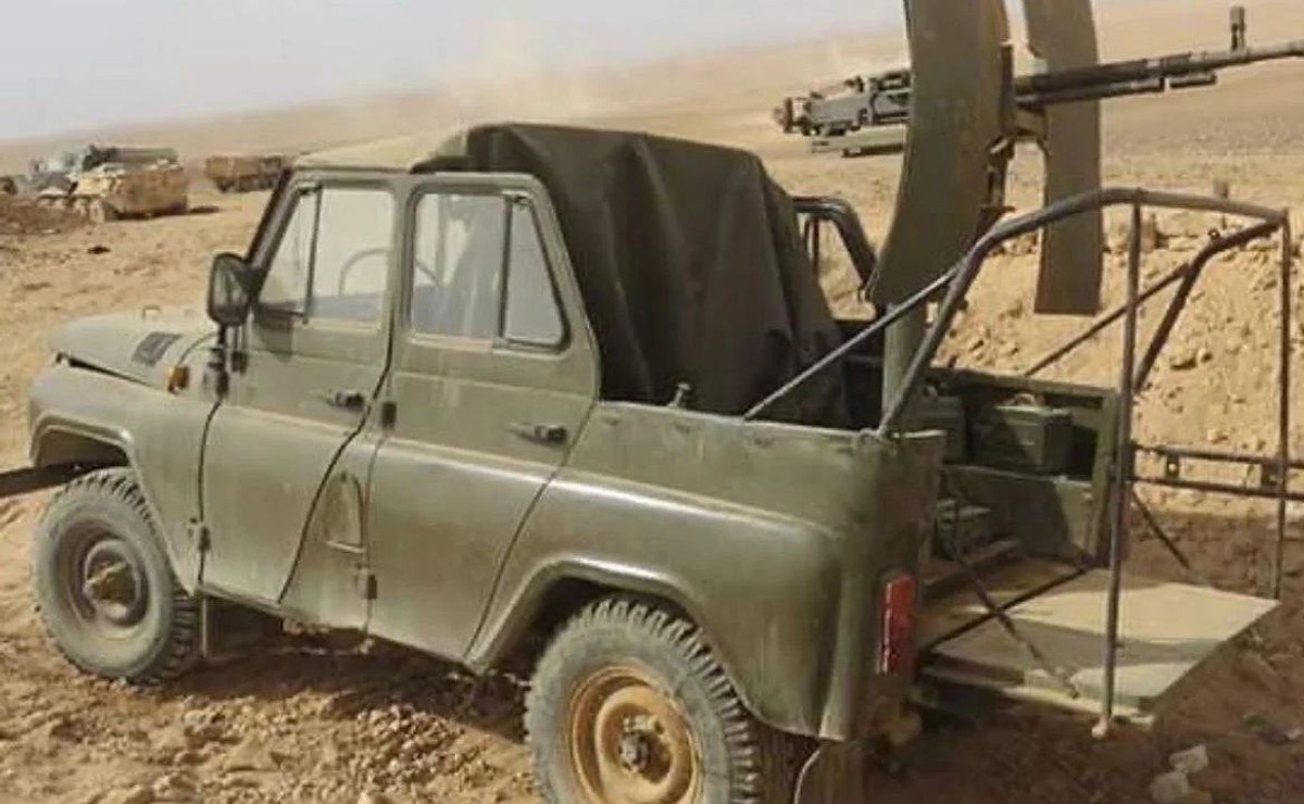 Rosyjski UAZ z cekaemem