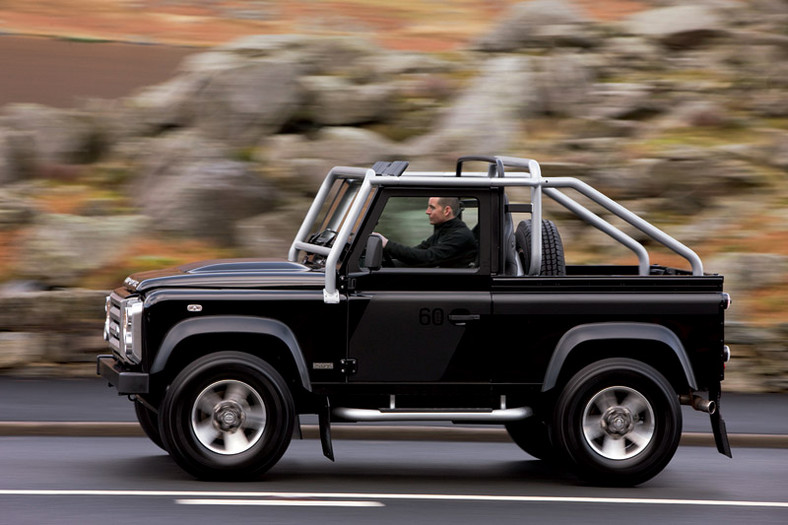 Land Rover Defender SVX: zalotny sześćdziesięciolatek