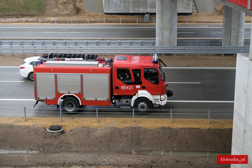 Dzień po otwarciu osunęła się skarpa autostrady