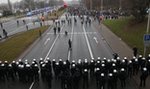 Antyrządowe protesty w rocznicę stanu wojennego. Tysiące ludzi i policjantów na ulicach!