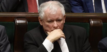 Kaczyński wściekły, rząd ma znaleźć więcej kasy dla Rydzyka