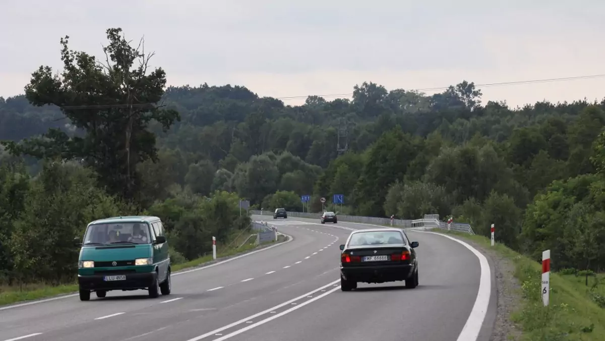 Kampania Drogi zaufania -  Bezpieczne wyprzedzanie