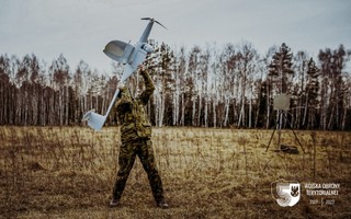 Kontrakt podpisany. Amia kupi więcej polskich dronów