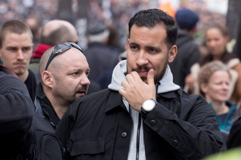 Skandaliczne zachowanie doradcy prezydenta. Przebrany za policjanta bił protestujących