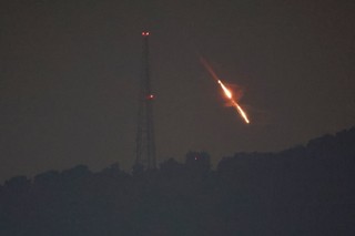 Atak Iranu na Izrael: Teheran wystrzelił ponad sto dronów i pocisków