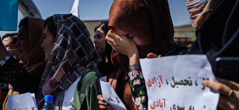 "Najpierw islam". Uniwersytet w Kabulu  zamknięty dla kobiet