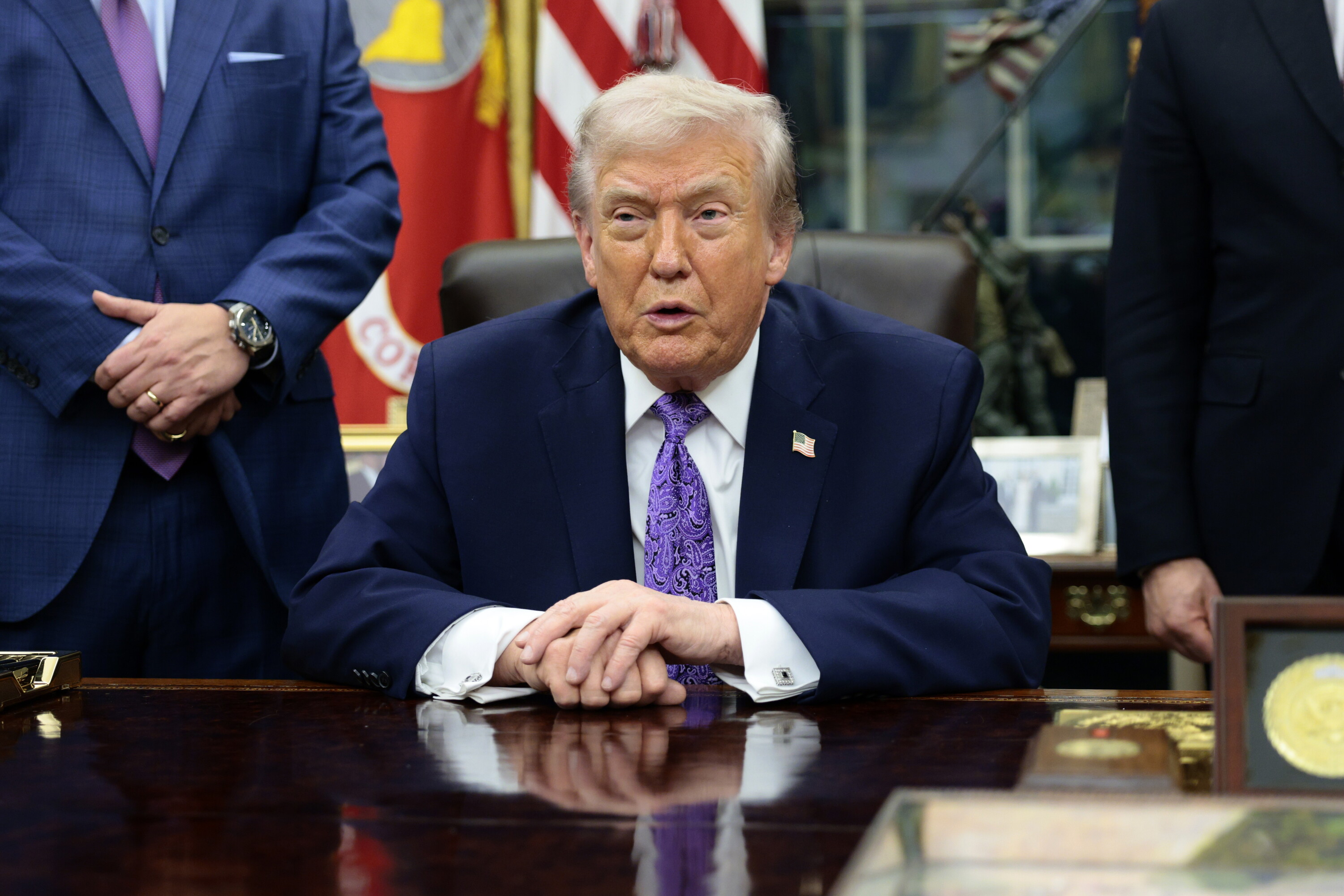 Trump: Federalne przepisy AI ponad prawo stanowe – dla przewagi nad Chinami